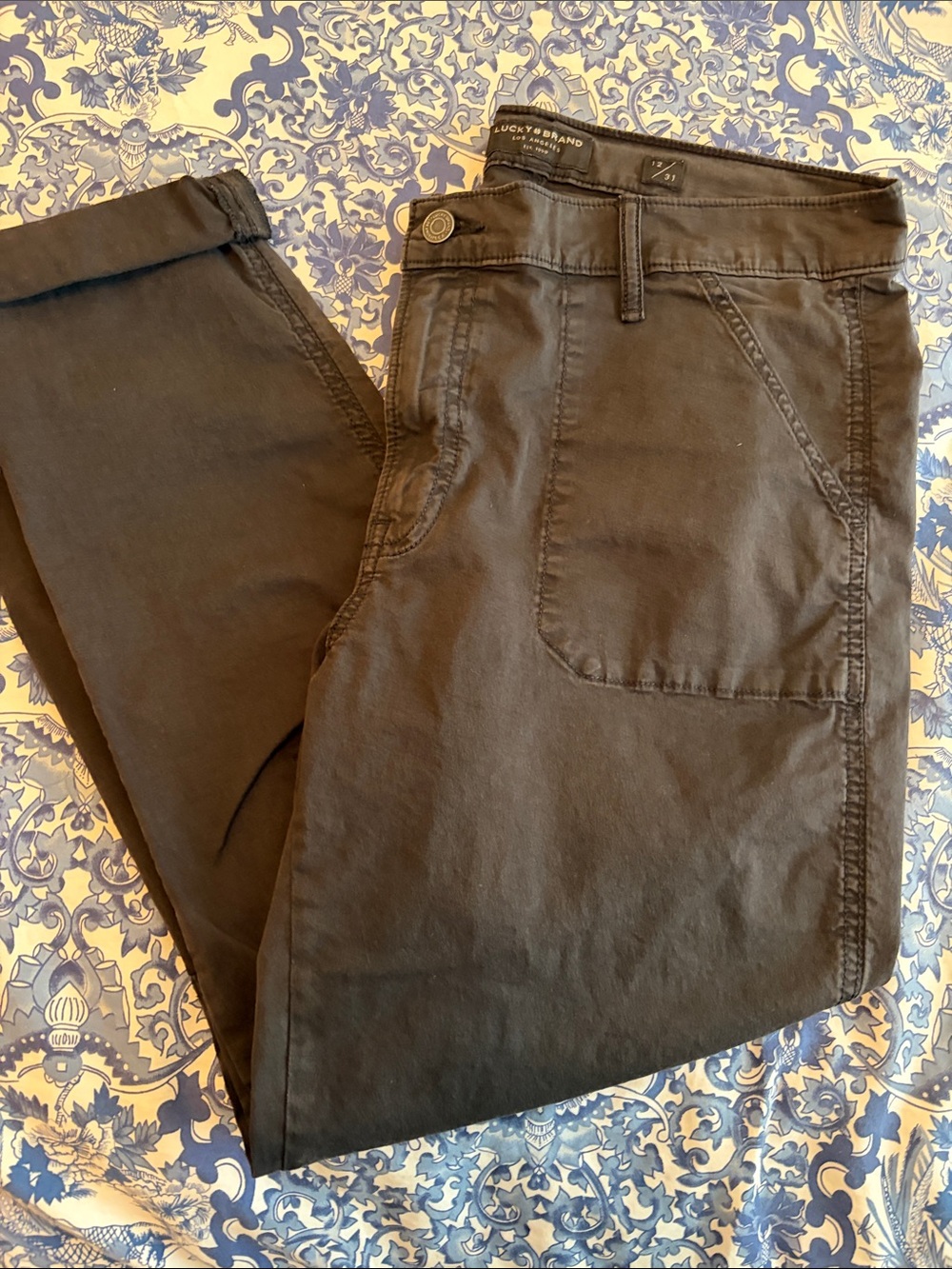 Lucky Brand women’s Dark Black Casual Chinos